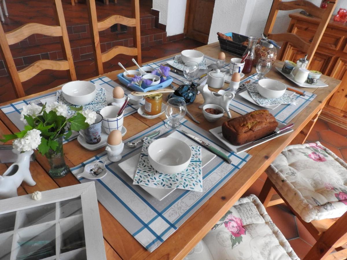 Chambres D'Hotes La Dame Fines Puybegon Dış mekan fotoğraf